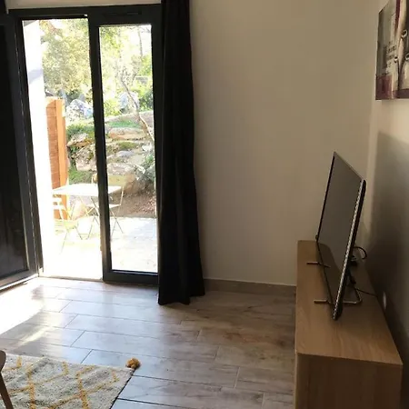 T2 Rocca Apartment